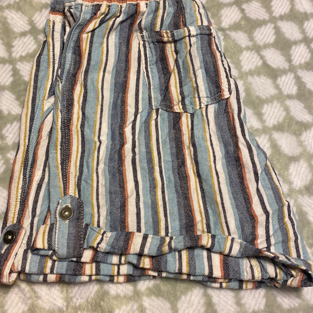 Women’s linen shorts